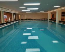 室內(nèi)外泳池